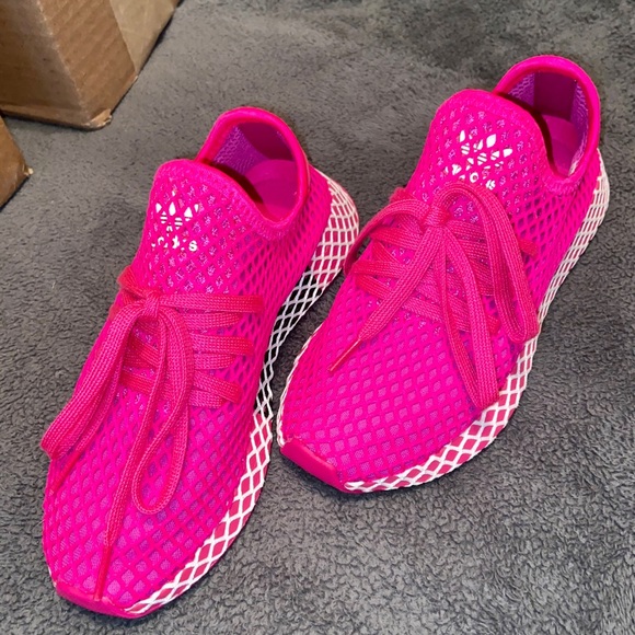 Hot Pink Adidas Deerupt Sneakers 👟- NEW! - Picture 3 of 5